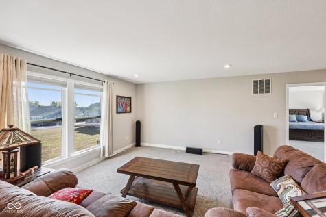 2449 Lingerman Way Avon IN 46123
