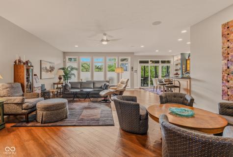 1190 Pintail Court Columbus IN 47201