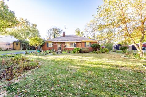 3711 E 57th Street Indianapolis IN 46220