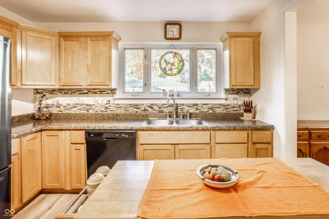 3711 E 57th Street Indianapolis IN 46220