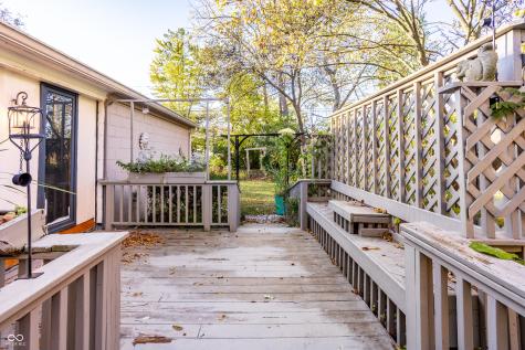 3711 E 57th Street Indianapolis IN 46220