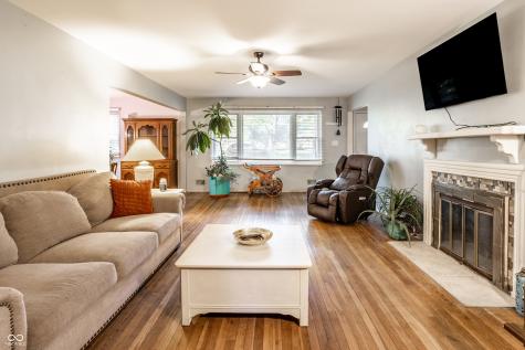 3711 E 57th Street Indianapolis IN 46220