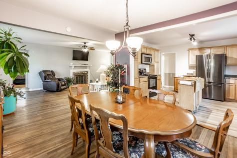 3711 E 57th Street Indianapolis IN 46220