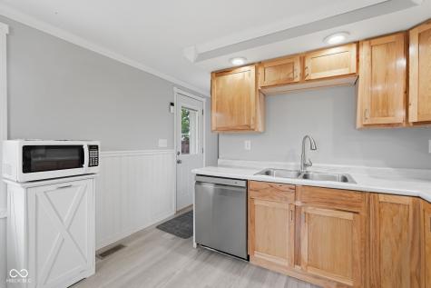 120 N High Street Linden IN 47955