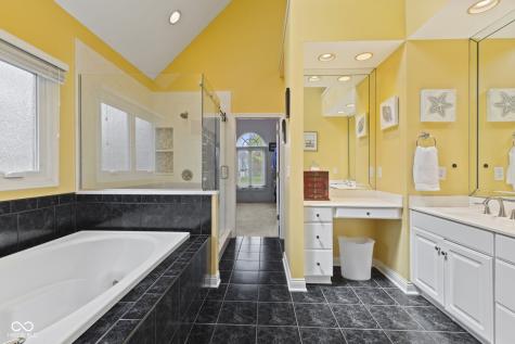 12541 Pembrooke Circle Carmel IN 46032