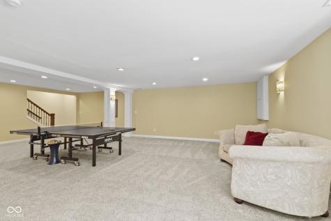 12541 Pembrooke Circle Carmel IN 46032