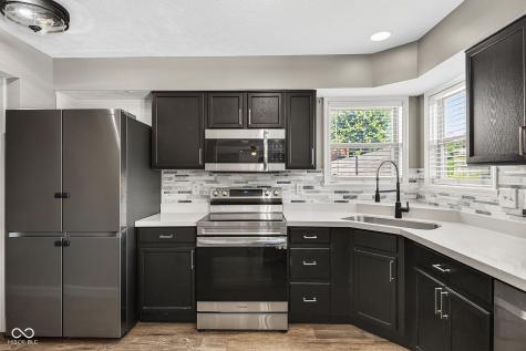 7793 Cobblesprings Drive Avon IN 46123