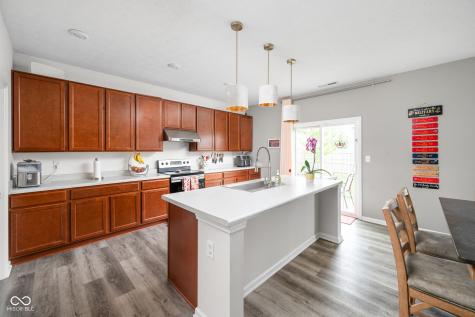 5319 Maywood Drive Whitestown IN 46075