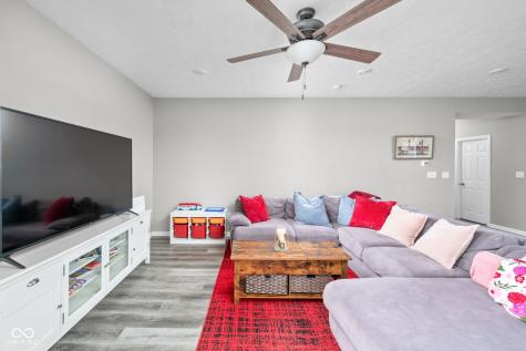 5319 Maywood Drive Whitestown IN 46075