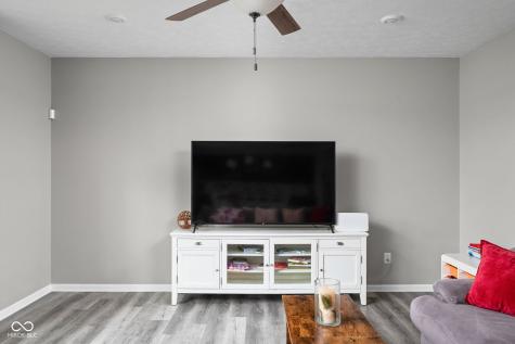 5319 Maywood Drive Whitestown IN 46075