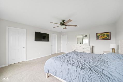 5319 Maywood Drive Whitestown IN 46075