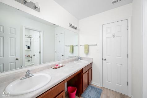 5319 Maywood Drive Whitestown IN 46075