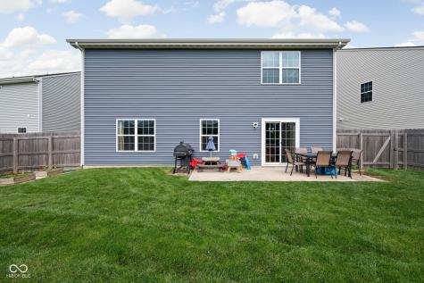 5319 Maywood Drive Whitestown IN 46075