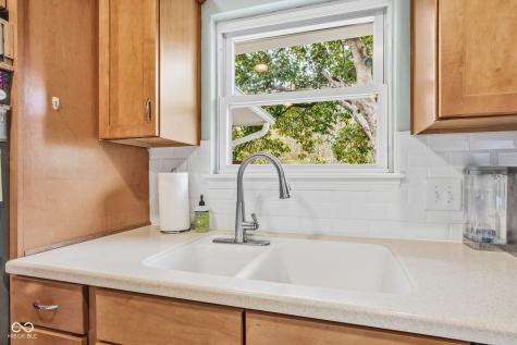 8607 N Washington Boulevard Indianapolis IN 46240