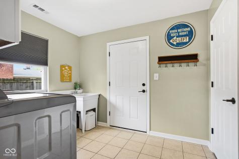 8607 N Washington Boulevard Indianapolis IN 46240