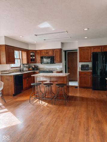 3805 S Village Drive New Palestine IN 46163