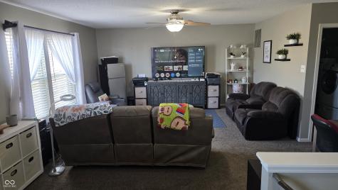 765 Country Gate Drive Whiteland IN 46184