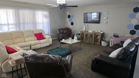 765 Country Gate Drive Whiteland IN 46184