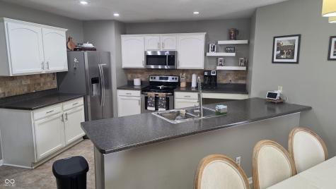765 Country Gate Drive Whiteland IN 46184