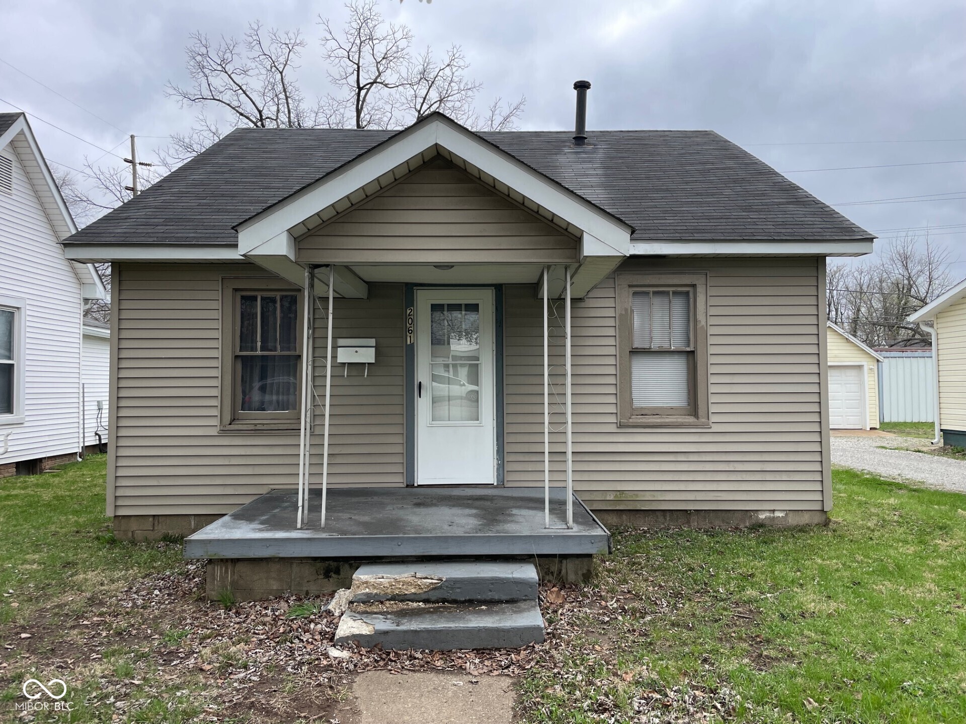 2061 Ohio Avenue Columbus IN 47201