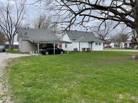2061 Ohio Avenue Columbus IN 47201