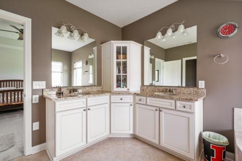 9200 Keystone Court Zionsville IN 46077