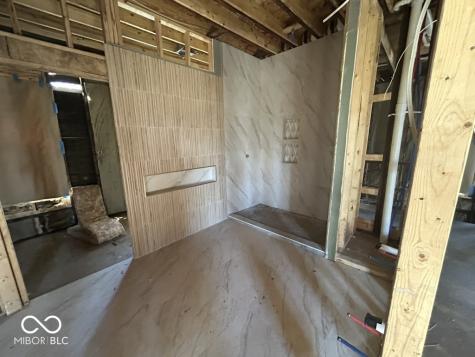 2735 Carrollton Avenue Indianapolis IN 46205