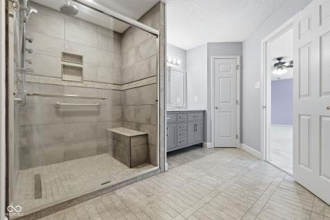 10215 Lothbury Circle Fishers IN 46037