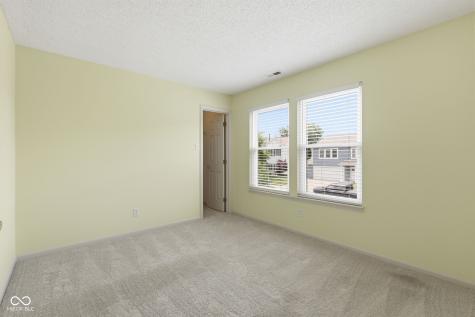 10215 Lothbury Circle Fishers IN 46037