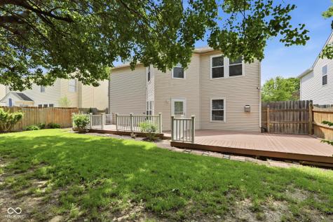 10215 Lothbury Circle Fishers IN 46037