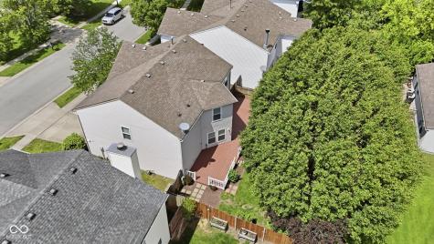 10215 Lothbury Circle Fishers IN 46037