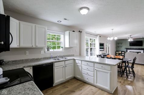 7826 Winding Creek Drive Indianapolis IN 46236