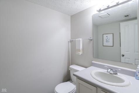 7826 Winding Creek Drive Indianapolis IN 46236