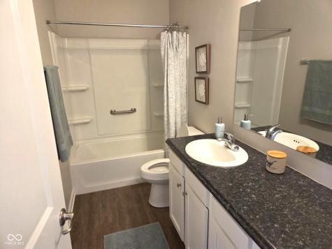 1617 Capra Court Beech Grove IN 46107