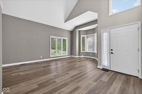 9103 Front 9 Drive Bloomington IN 47401