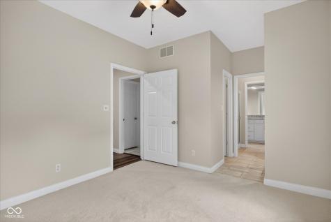 9103 Front 9 Drive Bloomington IN 47401