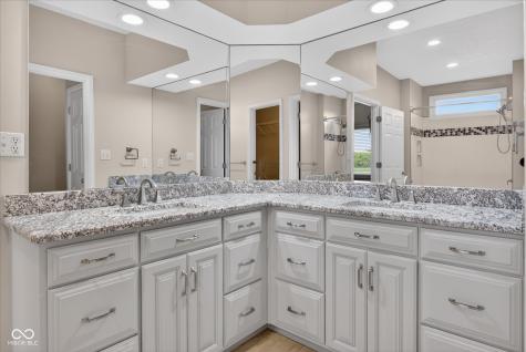 9103 Front 9 Drive Bloomington IN 47401