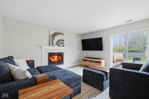 5348 Creekbend Drive Carmel IN 46033