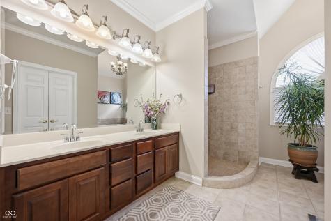 2553 Forest Hills Boulevard Greenwood IN 46143