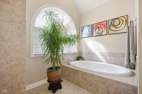 2553 Forest Hills Boulevard Greenwood IN 46143