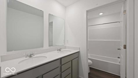 8083 Wesleyan Drive Avon IN 46123