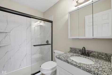 10246 Hornton Street Indianapolis IN 46236