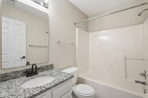 10246 Hornton Street Indianapolis IN 46236
