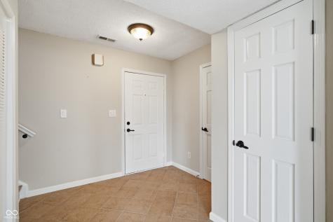 10246 Hornton Street Indianapolis IN 46236