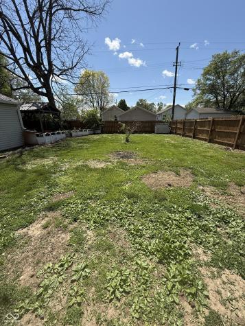 5137 Ford Street Speedway IN 46224