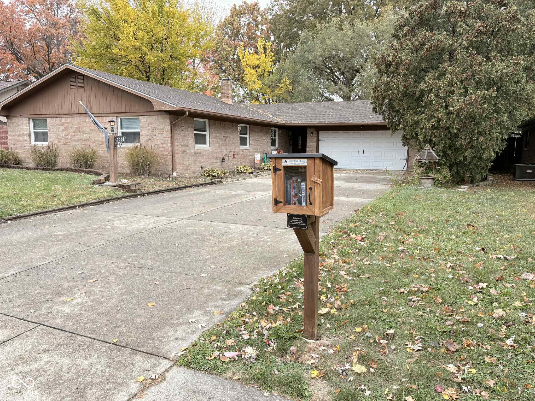 5854 W 29th Place Indianapolis IN 46224