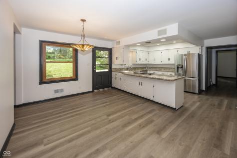 1044 E 75th Street Indianapolis IN 46240