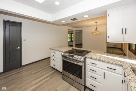1044 E 75th Street Indianapolis IN 46240