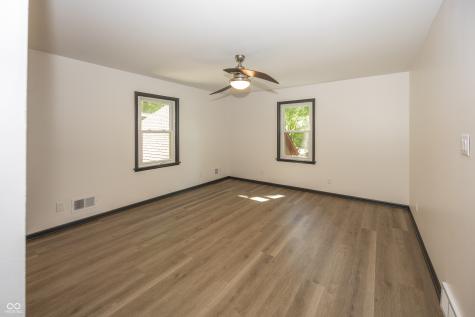 1044 E 75th Street Indianapolis IN 46240