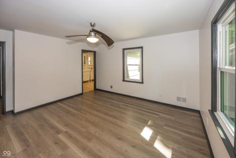 1044 E 75th Street Indianapolis IN 46240